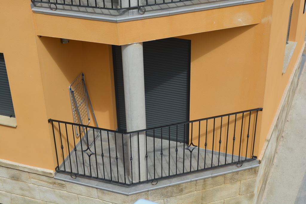 Apartamentos De Turismo Rural Las Eras Castelserás エクステリア 写真
