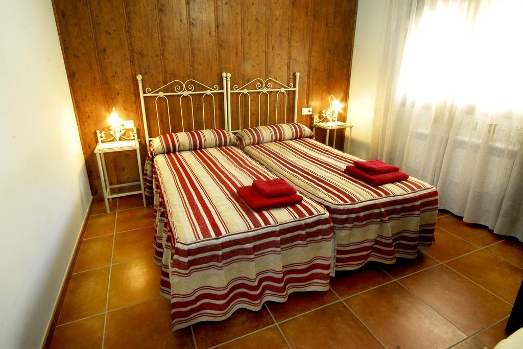 Apartamentos De Turismo Rural Las Eras Castelserás エクステリア 写真